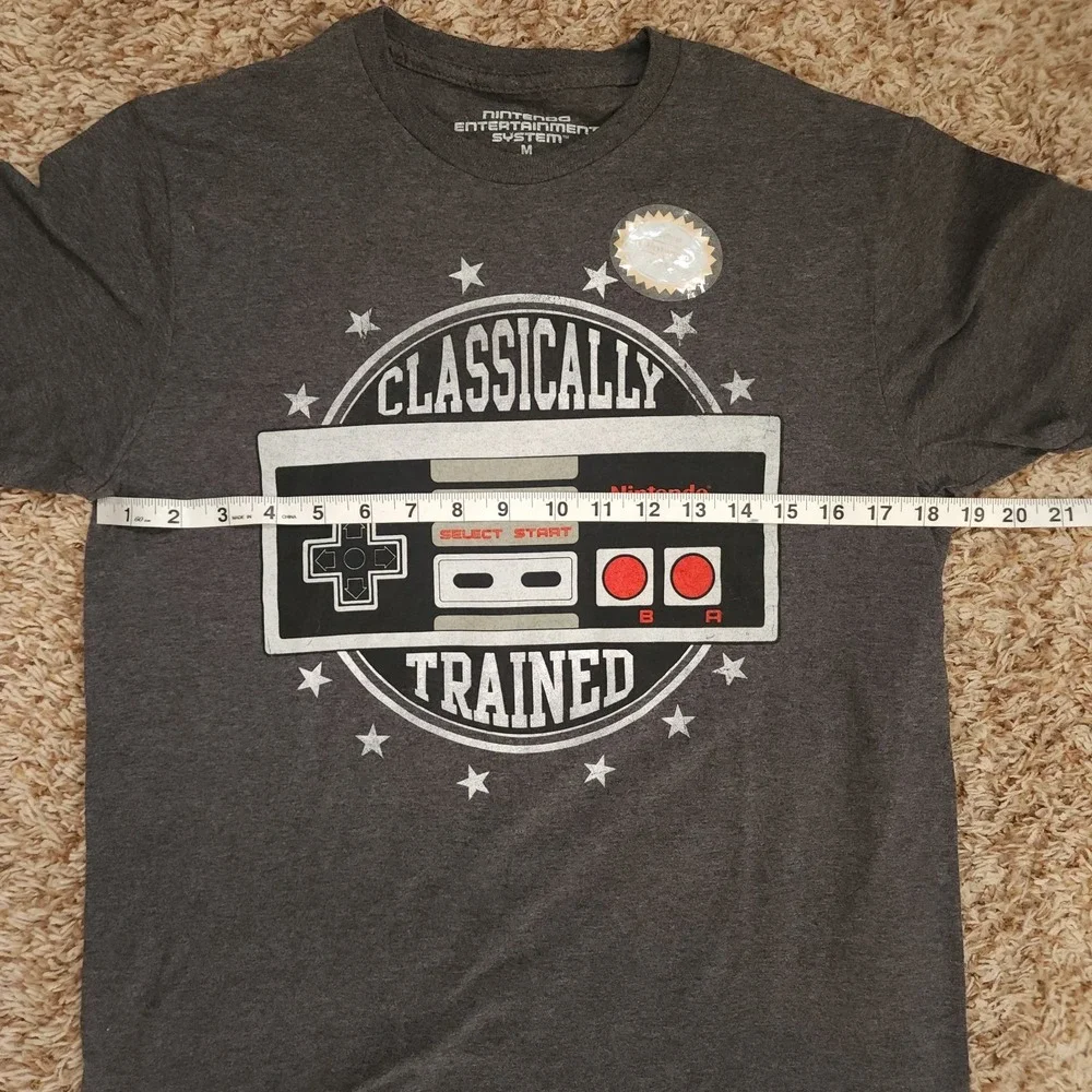 NWOT Nintendo NES Classically Trained Gray Short Sleeve Shirt‎ Mens M